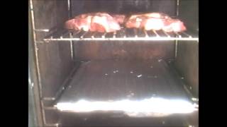 preview picture of video 'Converted Smoker Country Rib  (peek in)'