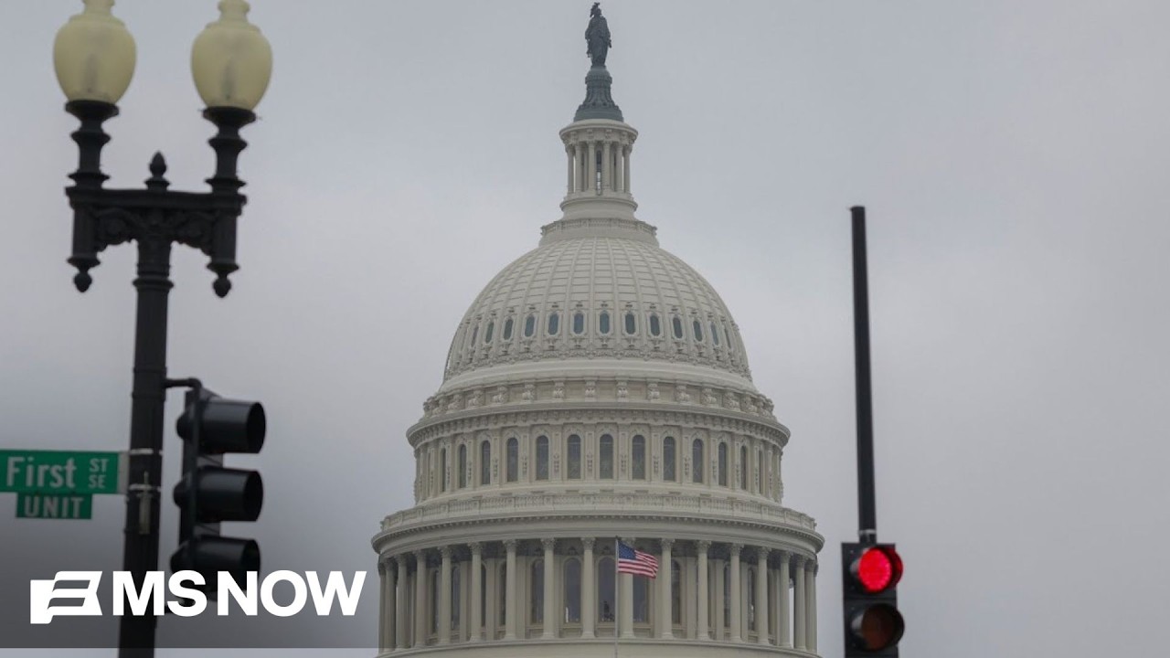 Democrats leading by six points in battleground districts, polling finds