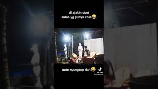 Download lagu Prank Pocong buatan vs sama pocong sebenar 😂😂 mp3 Download lagu Prank Pocong buatan vs sama pocong sebenar 😂😂 mp3