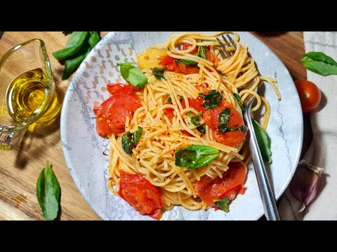 Quick & Easy Cherry Tomato Basil Pasta 🍝 | Perfect 15-Minute Vegan Recipe 🌿