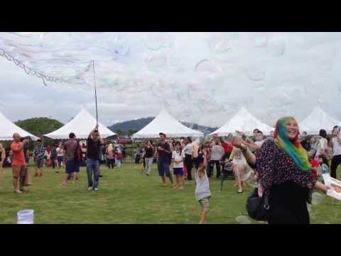 Churp Out 2013 Giant Bubbles