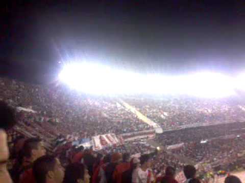 River vos sos una droga River - Sevilla