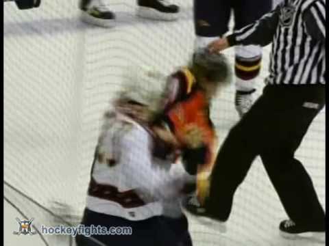 Jim Slater vs Brendan Witt Dec 16, 2006