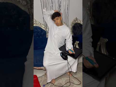 لا تتحركي من هنا😂🤣😂