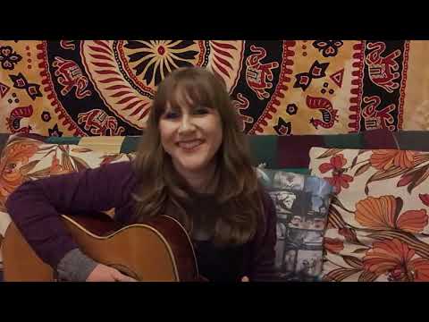 Holly Jukebox 2020 - #9 - Streets Of London (Ralph McTell acoustic cover)