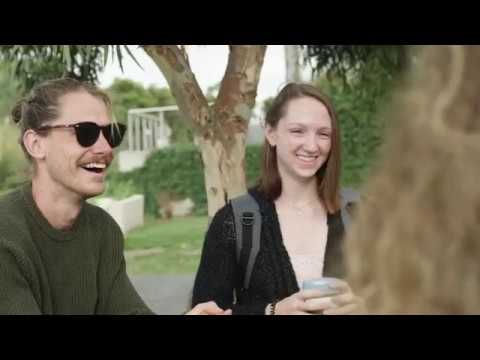 download lagu mp3 mp4 International Holmesglen, download lagu International Holmesglen gratis, unduh video klip International Holmesglen