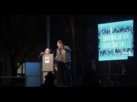 22.11.2018 AfD Kundgebung gegen den UN Migrationspakt auf dem Domplatz in Magdeburg