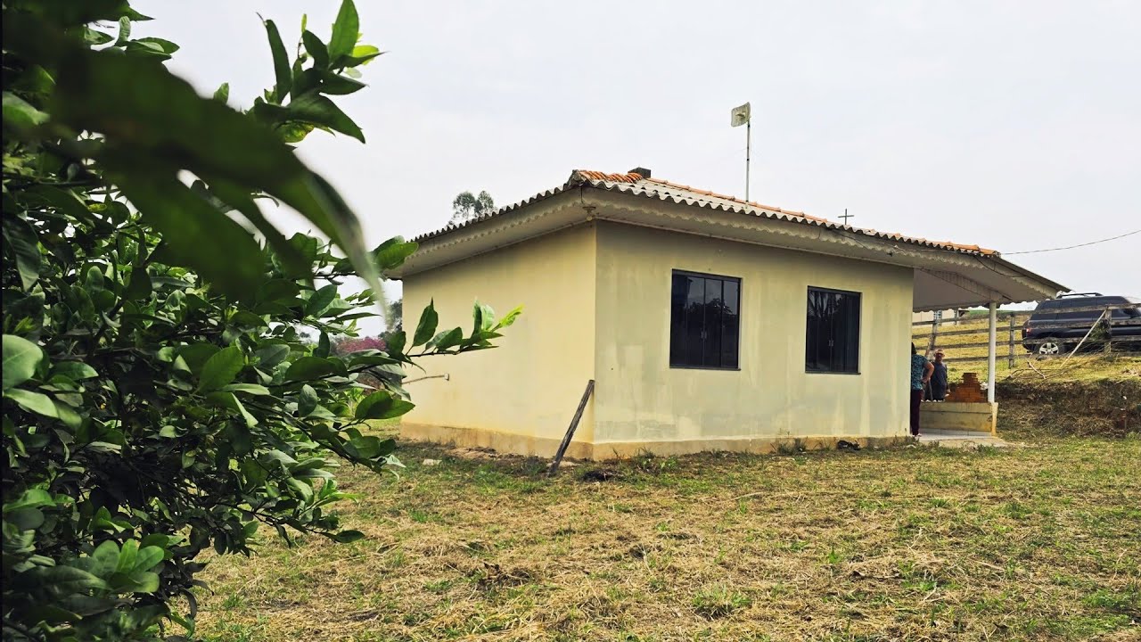 JOÃO VENDE SUA CHÁCARA FRENTE A IGREJA CATÓLICA R$ 260 MIL WHATSAPP DELE 43 99868-0704