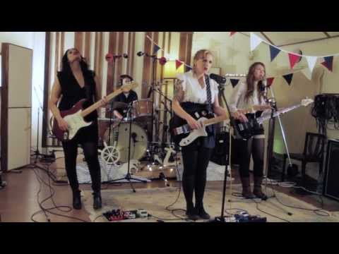 She Makes War - Minefields (Live from Lightship95)
