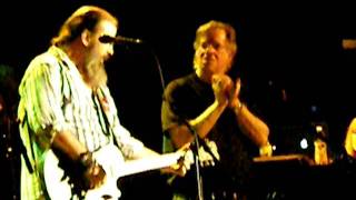 Steve Earle and John Sebastian, Bob Dylan&#39;s &quot;It Takes a Lot to Laugh, It Takes a Train to Cry&quot;