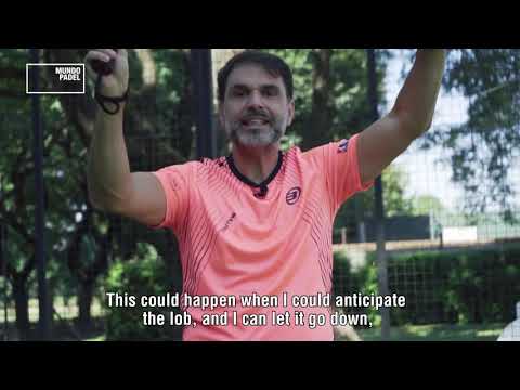 BANDEJA - The correct Bandeja smash technique