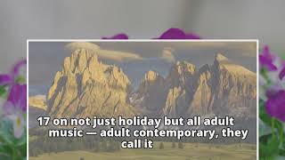 Jane Lynch jokes, croons in ‘Swingin’ Little Christmas’ show