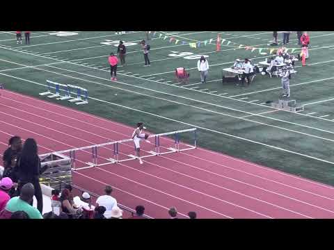 Isaiah Taylor wins the 300m Hurdles final  in 36.76. 3-27-23