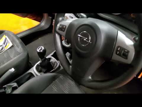 Opel Corsa 2014 - Image 2