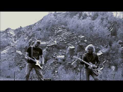 Minimal Point - Minimal Point  - Stoupáme, víš, nás to baví  ( Official Music Vi