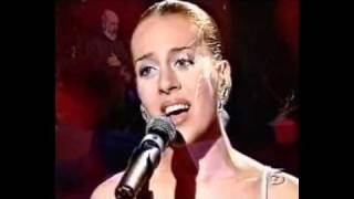 Mónica Naranjo - Empiezo a recordarte...