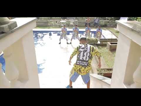 MANEIRO NA VOZ E PK - SÓ BOTADA (CLIPE OFICIAL)