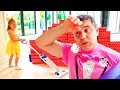 Stacy aprende las reglas de comportamien Stacy aprende las reglas de comportamien