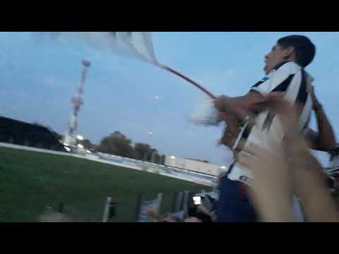 "Quiero ser campeón / La Barra De Caseros." Barra: La Barra de Caseros &bull; Club: Club Atlético Estudiantes
