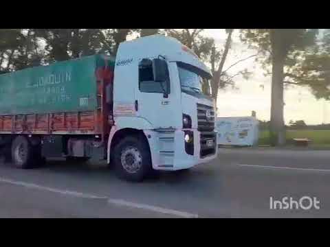Camiones en cruce de RP158 y RN19 , San Francisco , Cordoba , video 102 . SUSCRIBITE !!