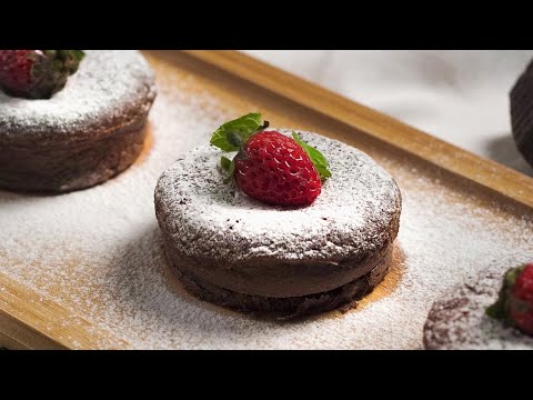 How to make CHOCOLATE LAVA CAKE - FLEMING'S COPYCAT | Recipes.net - YouTube
