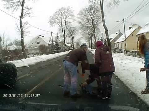 Potrącił psa i uciekł
