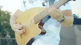 Esa Einai (Live)