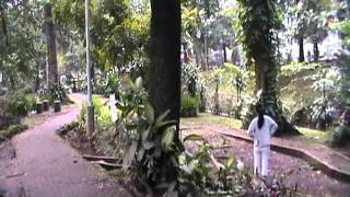 preview picture of video 'Taman Lansia ( Cilaki 1 ), Ruang Terbuka Hijau ( Taman Kota ) di Bandung, part#4'