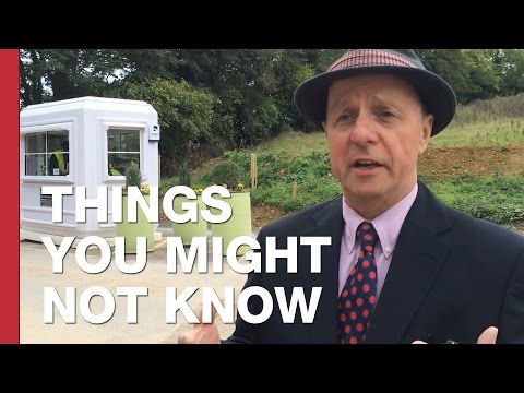 Muž, který si bez povolení zřídil placenou silnici