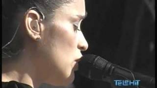 julieta venegas - algo esta cambiando- vive latino 2010