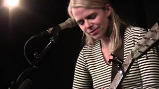 Aoife O&#39;Donovan - Beekeeper - live at McCabe&#39;s