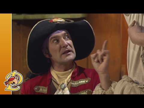 Steven gaat duiken - Piet Piraat | Studio 100 Kids