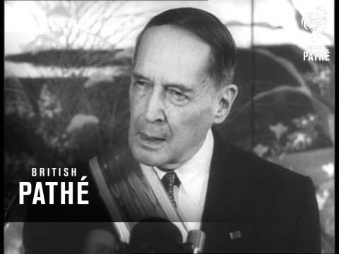 General Macarthur erhält Japans höchste Auszeichnung (1960)