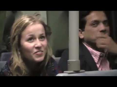 EL HOMBRE DE LA RISA CONTAGIOSA EN EL METRO