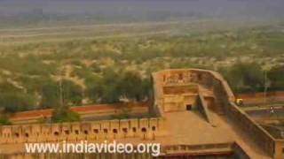 Agra Fort : The beauty of Mughal art and architecture