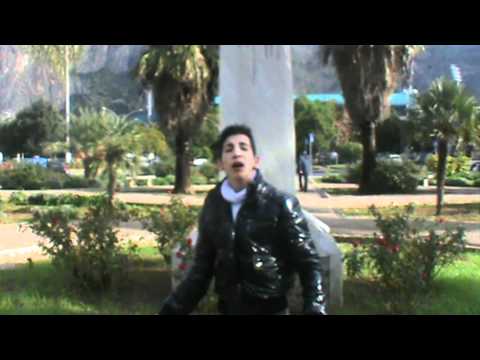 video ufficiale vittorio remi so' e'miezza via inizio da qui.mpg