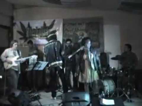 Michael Livingston & The Rebels band - 4 Y 20 La Hora Oficial