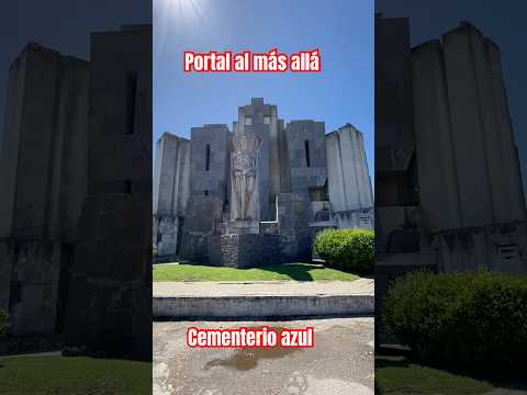 PORTAL MONUMENTAL al más allá en cementerio de AZUL Buenos Aires