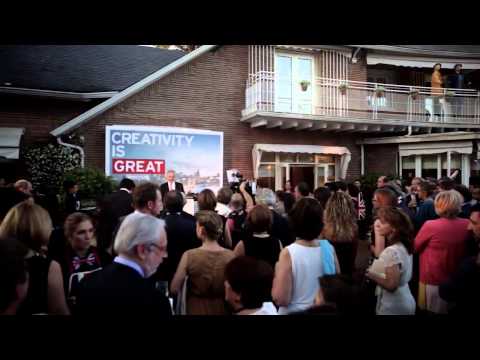 Fiesta embajada britanica