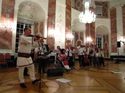 Projekt WIR!: Ensemble Promoroaca (Rumänische Folklore) Schloss Mannheim 2012