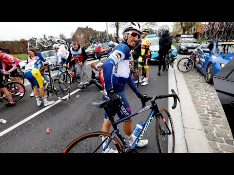 Massive Crash At Tour of Flanders
