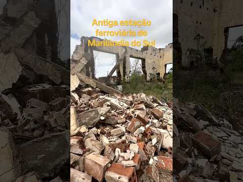 Antiga estação de Marilândia do Sul após desabar vista por dentro-Marilândia do Sul-Paraná