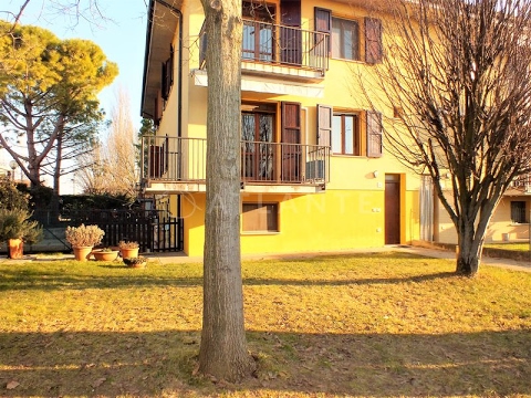 VILLA INDIPENDENTE RODIGO V000702