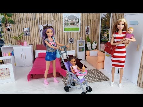 Barbie doll and Skipper Stacie Chelsea babysitters with cute babies and girls in morning routine. Video