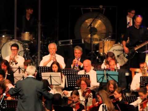 Gonna fly now, Arr.: Jérome Naulais