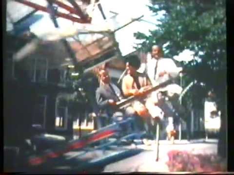 Kermis Langestraat 's-Gravenzande Zomer 1968