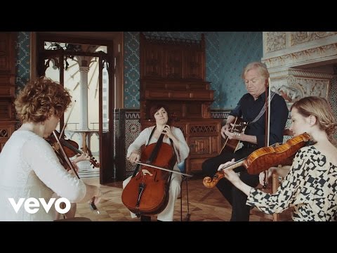Justin Hayward - The Story In Your Eyes ft. The Quartetto Euphoria