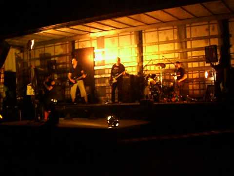 Chicken Destroy - Fade To Black