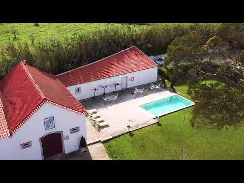 Vineyard Estate with Income-Generating Accommodation in Historic Colares