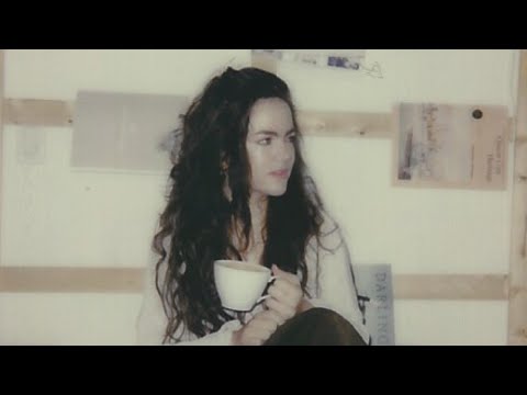 Alma Cook – So Close | Official Lyric Video